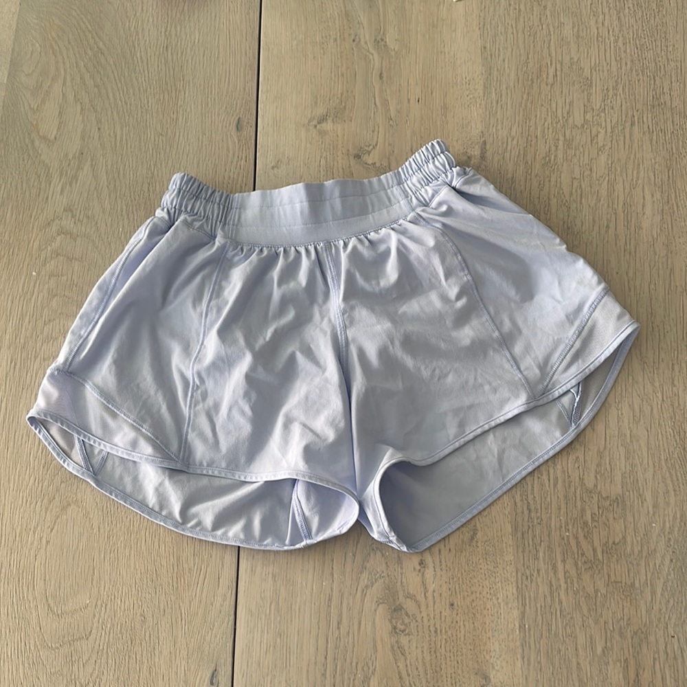 Lululemon hottie hot shorts 4 inch size 4